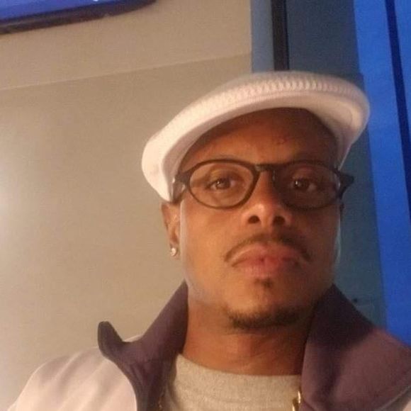 Meet your Posher, El - Picture 1 of 1